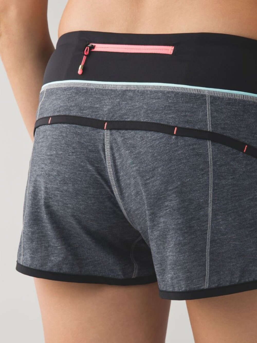 Lululemon Speed Short *4-way Stretch 2.5"